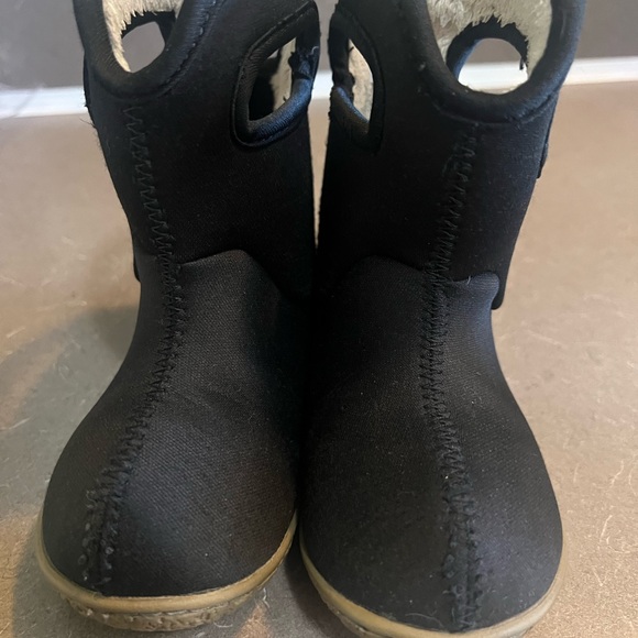 Bogs Baby Toddler/Infant Boots Size 6 Black Waterproof Snow 71460-001 - Picture 1 of 11